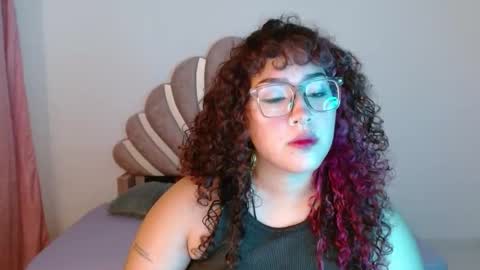 Bluee online show from 09/29/25, 02:16