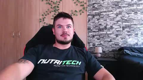 Snapshot of blueeyeboy0 chatting on 10/23/25, 08:02 blueeyeboy0 online show from 10/23/25, 08:02