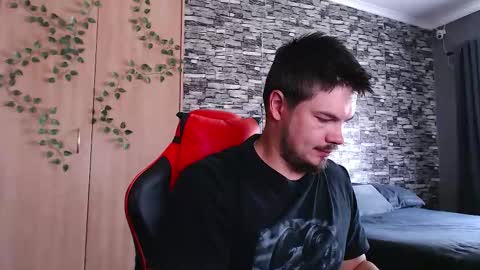 Snapshot of blueeyeboy0 chatting on 11/04/25, 08:02 blueeyeboy0 online show from 11/04/25, 08:02