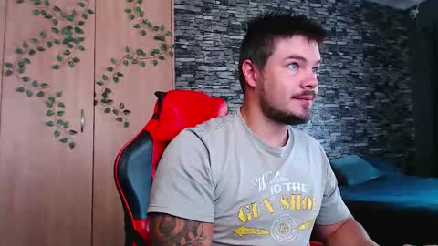 Snapshot of blueeyeboy0 chatting on 11/07/25, 06:46 blueeyeboy0 online show from 11/07/25, 06:46