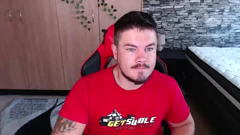 Snapshot of blueeyeboy0 chatting on 11/21/25, 08:13 blueeyeboy0 online show from 11/21/25, 08:13