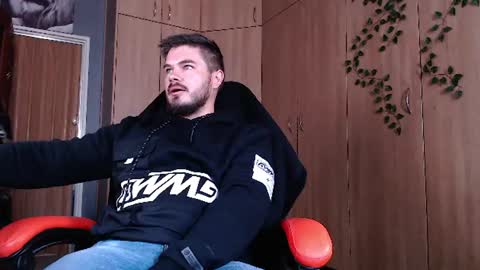 blueeyeboy0 online show from 06/10/26, 08:24