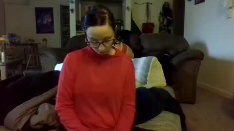 Snapshot of blueeyedbeauty1995 chatting on 12/14/25, 11:09 Blueeyedbeauty online show from 12/14/25, 11:09