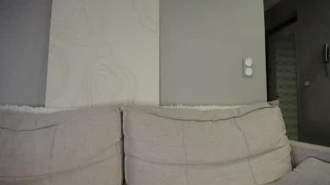 Snapshot of blueeyeess chatting on 12/04/25, 11:30 Alina online show from 12/04/25, 11:30