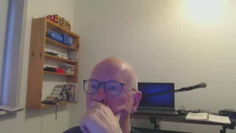 Snapshot of blueeyesn8 chatting on 12/08/24, 09:13 blueeyesn8 online show from 12/08/24, 09:13