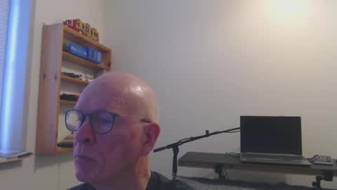 Snapshot of blueeyesn8 chatting on 01/03/25, 08:43 blueeyesn8 online show from 01/03/25, 08:43