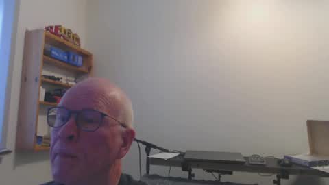 Snapshot of blueeyesn8 chatting on 02/12/25, 10:14 blueeyesn8 online show from 02/12/25, 10:14