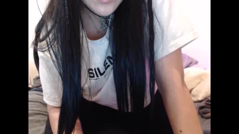 Snapshot of bluegoddessstoned chatting on 09/09/25, 04:34 bluegoddessstoned online show from 09/09/25, 04:34