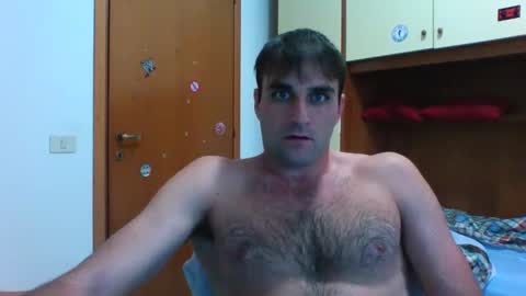 Snapshot of bluejoee chatting on 10/05/25, 01:20 bluejoee online show from 10/05/25, 01:20