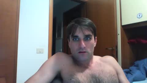 Snapshot of bluejoee chatting on 10/20/25, 05:02 bluejoee online show from 10/20/25, 05:02