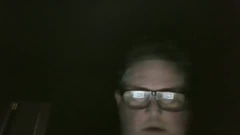 Snapshot of bluemoose70 chatting on 10/10/25, 01:37 bluemoose70 online show from 10/10/25, 01:37