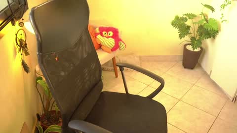FLORAA online show from 12/29/24, 08:33