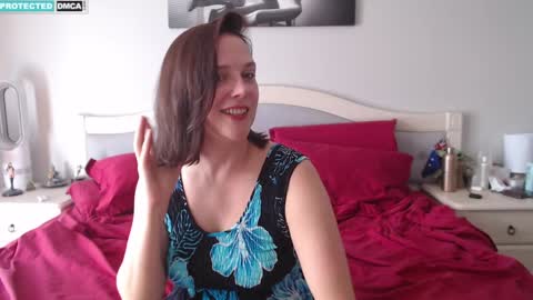 Snapshot of bluexstacey chatting on 11/27/25, 06:48 Stacey online show from 11/27/25, 06:48