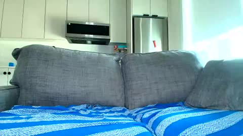 blue online show from 07/09/26, 07:40