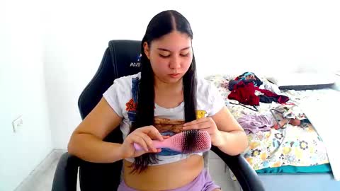  Hey guysI am BrendaWelcome my room online show from 11/18/25, 08:13