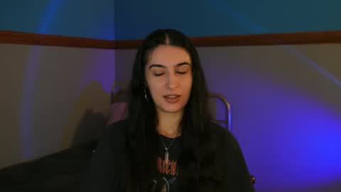 Snapshot of bluntbabe chatting on 01/01/25, 10:46 Sasha online show from 01/01/25, 10:46