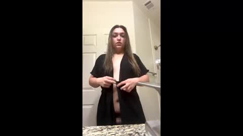 bluntbaby4 online show from 06/03/26, 07:30