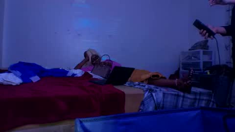 Snapshot of blushbitxh chatting on 01/10/25, 09:23 BLUSHBITXH online show from 01/10/25, 09:23