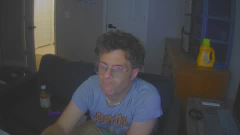 Snapshot of blushbitxh chatting on 12/18/25, 02:50 BLUSHBITXH online show from 12/18/25, 02:50