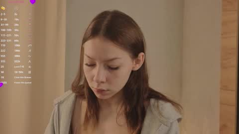 Snapshot of blushinbloom chatting on 11/16/25, 06:08 Dolores online show from 11/16/25, 06:08