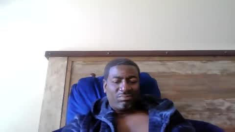 bluuthunder1914 online show from 05/18/26, 02:01