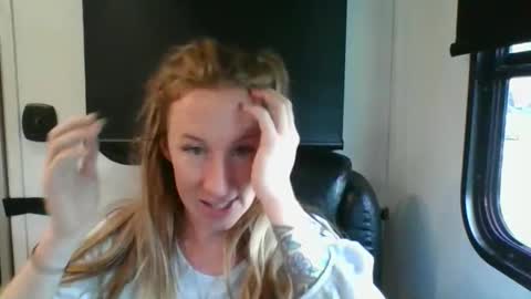 MamaMorgan online show from 11/20/25, 07:13