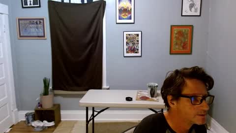 Snapshot of bnczuperzexy chatting on 10/30/25, 12:56 ZuperZexyZounds online show from 10/30/25, 12:56