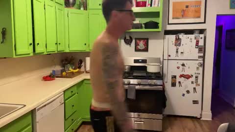 Snapshot of bnczuperzexy chatting on 11/22/25, 03:38 ZuperZexyZounds online show from 11/22/25, 03:38