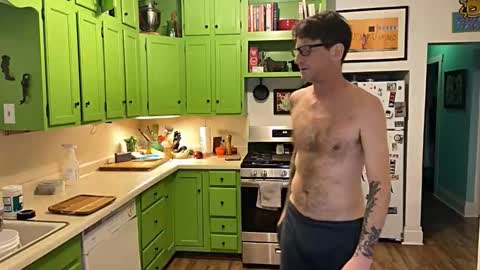 Snapshot of bnczuperzexy chatting on 12/15/25, 12:59 ZuperZexyZounds online show from 12/15/25, 12:59