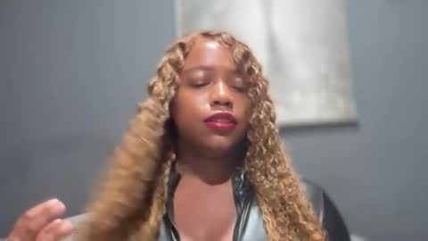 Snapshot of bnwo_goddess chatting on 10/29/25, 08:21 online show from 10/29/25, 08:21