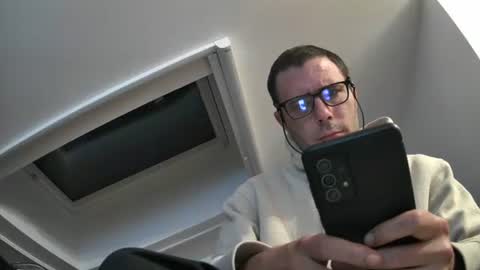 Snapshot of bo22222222 chatting on 10/02/25, 08:05 bo22222222 online show from 10/02/25, 08:05