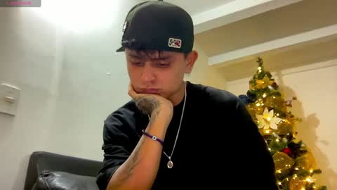 Bob  INDEPENDENT MODEL online show from 12/21/24, 01:36