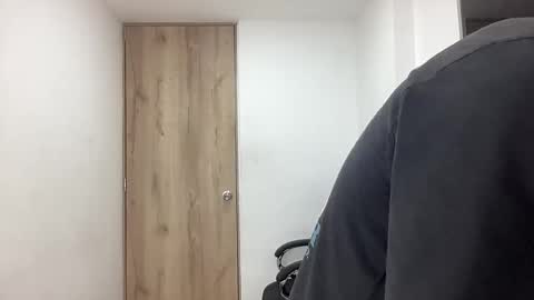 Bob  INDEPENDENT MODEL online show from 10/07/25, 02:31