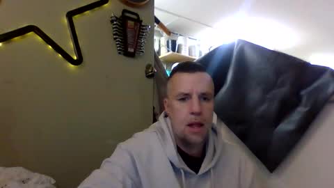 Snapshot of bobberman78 chatting on 10/05/25, 06:50 Dan online show from 10/05/25, 06:50