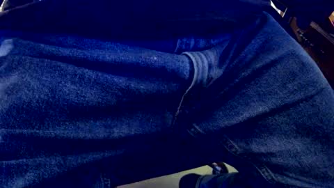 Snapshot of bobbie420_ chatting on 12/11/24, 03:13 bobbie420_ online show from 12/11/24, 03:13