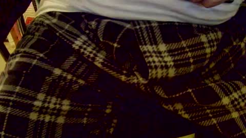 Snapshot of bobbie420_ chatting on 01/11/25, 02:52 bobbie420_ online show from 01/11/25, 02:52