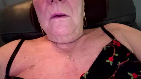 bobbiesucks69 online show from 09/18/25, 02:08
