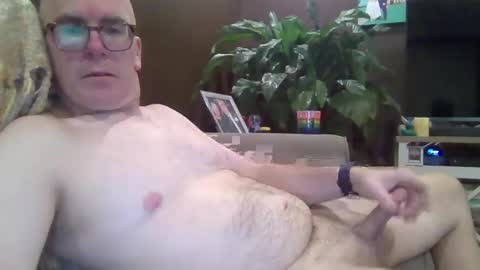 Snapshot of bobblehead31382 chatting on 12/03/25, 12:07 bobblehead31382 online show from 12/03/25, 12:07
