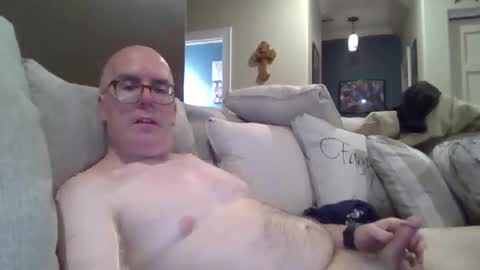Snapshot of bobblehead31382 chatting on 01/08/26, 11:18 bobblehead31382 online show from 01/08/26, 11:18