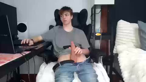 bobby72738 online show from 10/10/25, 01:59