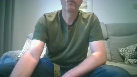 Snapshot of bobby_113 chatting on 02/02/26, 12:37 bobby_113 online show from 02/02/26, 12:37