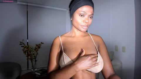 Snapshot of body_desire chatting on 01/07/26, 10:18 danna online show from 01/07/26, 10:18
