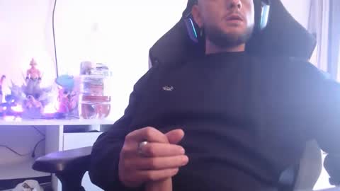 Snapshot of bodyking69 chatting on 01/30/25, 12:59 bodyking69 online show from 01/30/25, 12:59