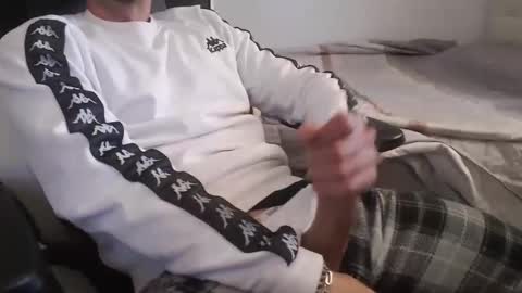 Snapshot of bodyking69 chatting on 03/29/26, 12:16 bodyking69 online show from 03/29/26, 12:16