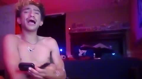 Snapshot of bodyyattiyatti chatting on 11/30/25, 08:07 Sailorartemis online show from 11/30/25, 08:07