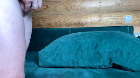 Nail and Olivia online show from 10/10/25, 09:19