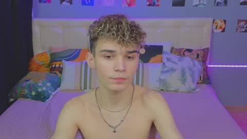 ALEXPVT IS OPEN online show from 02/01/25, 06:19