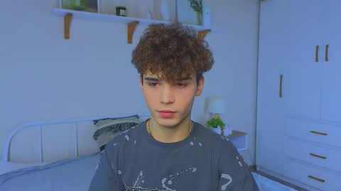 ALEXPVT IS OPEN online show from 11/11/25, 10:37