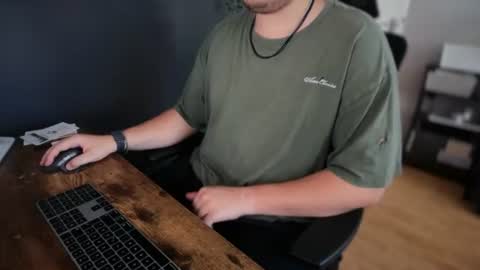 Your Slave online show from 07/01/26, 09:00