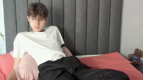 Boleyn online show from 02/02/25, 12:35